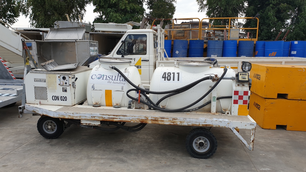 Waste Unit Aviogei VTT 737 - Tualetų aptarnavimo automobilis: foto 1 Waste Unit Aviogei VTT 737 - Tualetų aptarnavimo automobilis: foto 1