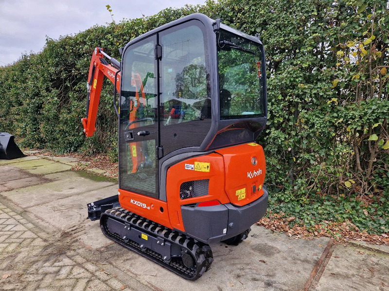 Kubota KX019-4 Hi-spec (NIEUW) - Mini ekskavatorius: foto 5 Kubota KX019-4 Hi-spec (NIEUW) - Mini ekskavatorius: foto 5