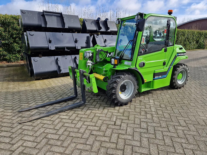 Merlo E-Worker 25.5-90 4x4 - Teleskopinis krautuvas: foto 1 Merlo E-Worker 25.5-90 4x4 - Teleskopinis krautuvas: foto 1