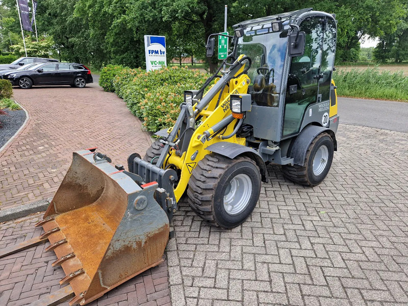 WACKER NEUSON WL 25 - Ratinis krautuvas: foto 1 WACKER NEUSON WL 25 - Ratinis krautuvas: foto 1