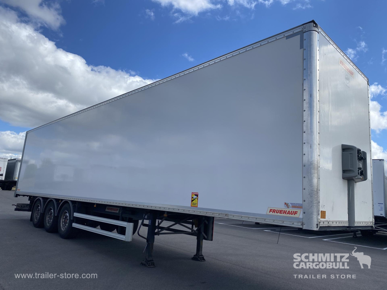 FRUEHAUF Dryfreight Standard - Furgonas puspriekabė: foto 1 FRUEHAUF Dryfreight Standard - Furgonas puspriekabė: foto 1