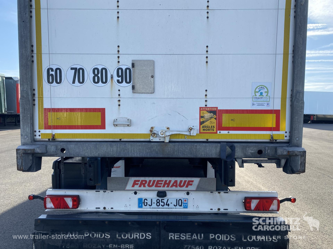 FRUEHAUF Dryfreight Standard Roller shutter door - Furgonas puspriekabė: foto 3 FRUEHAUF Dryfreight Standard Roller shutter door - Furgonas puspriekabė: foto 3