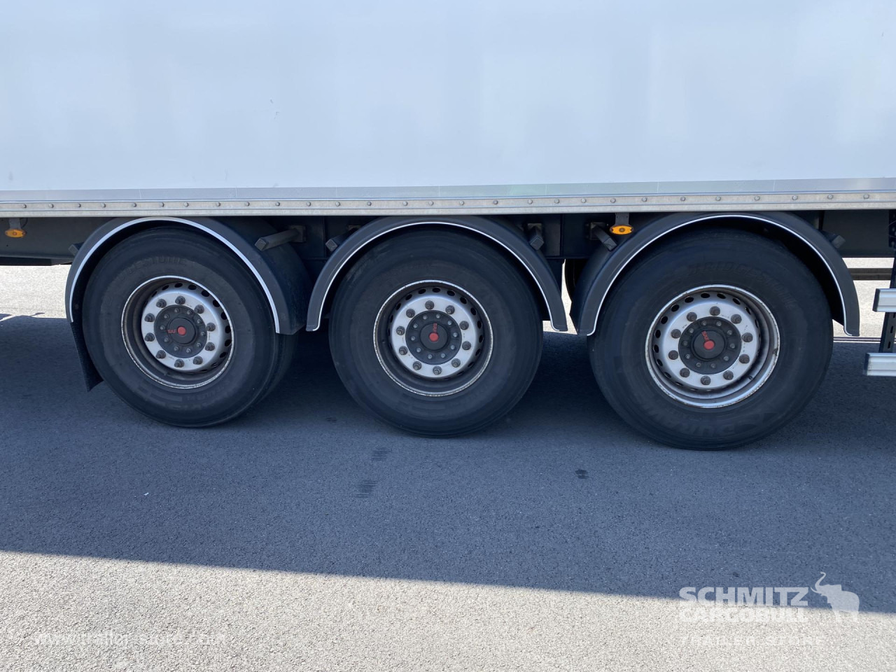 FRUEHAUF Dryfreight Standard Roller shutter door - Furgonas puspriekabė: foto 3 FRUEHAUF Dryfreight Standard Roller shutter door - Furgonas puspriekabė: foto 3