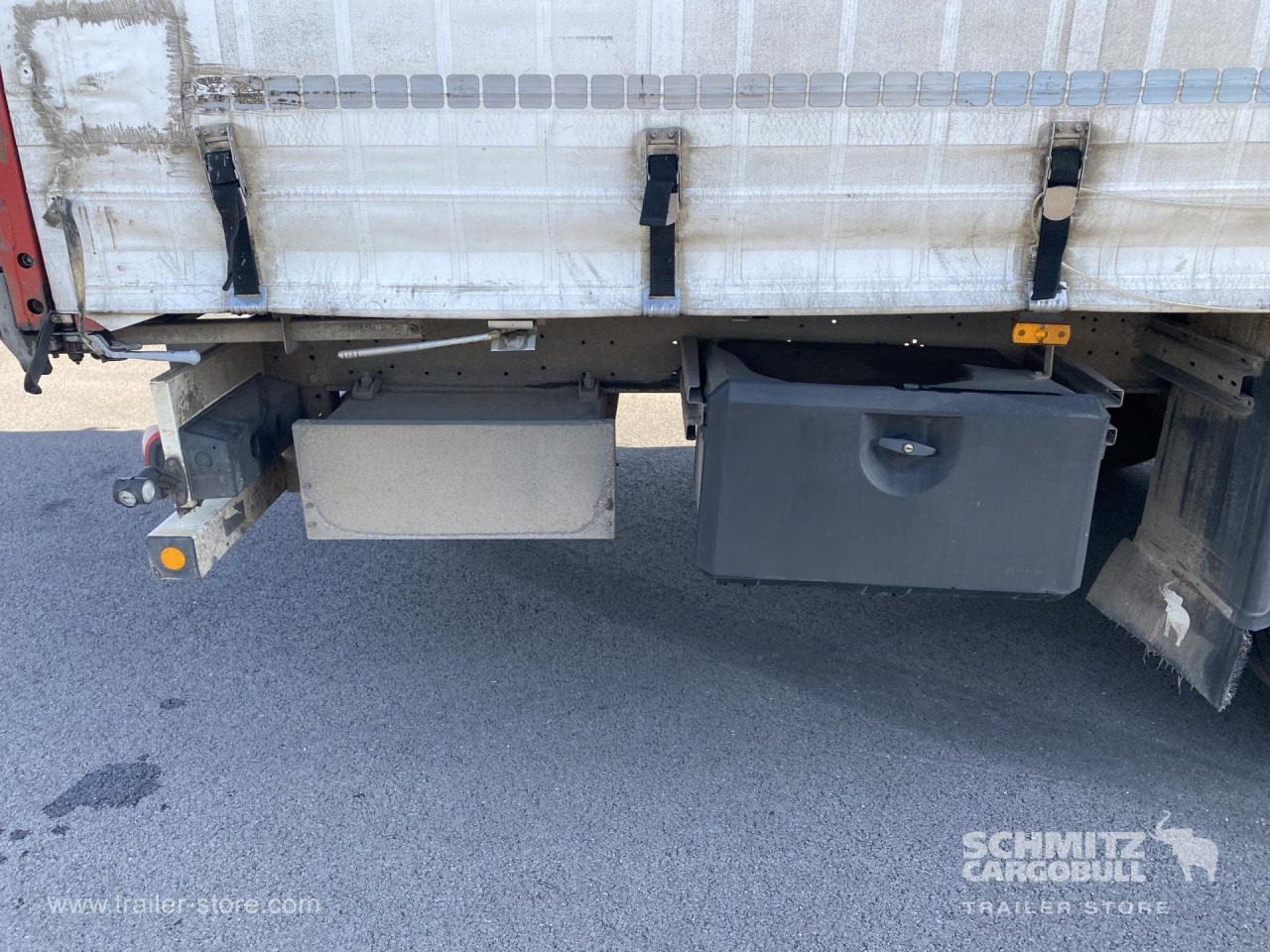 SCHMITZ Curtainsider Standard - Tentinė puspriekabė: foto 4 SCHMITZ Curtainsider Standard - Tentinė puspriekabė: foto 4