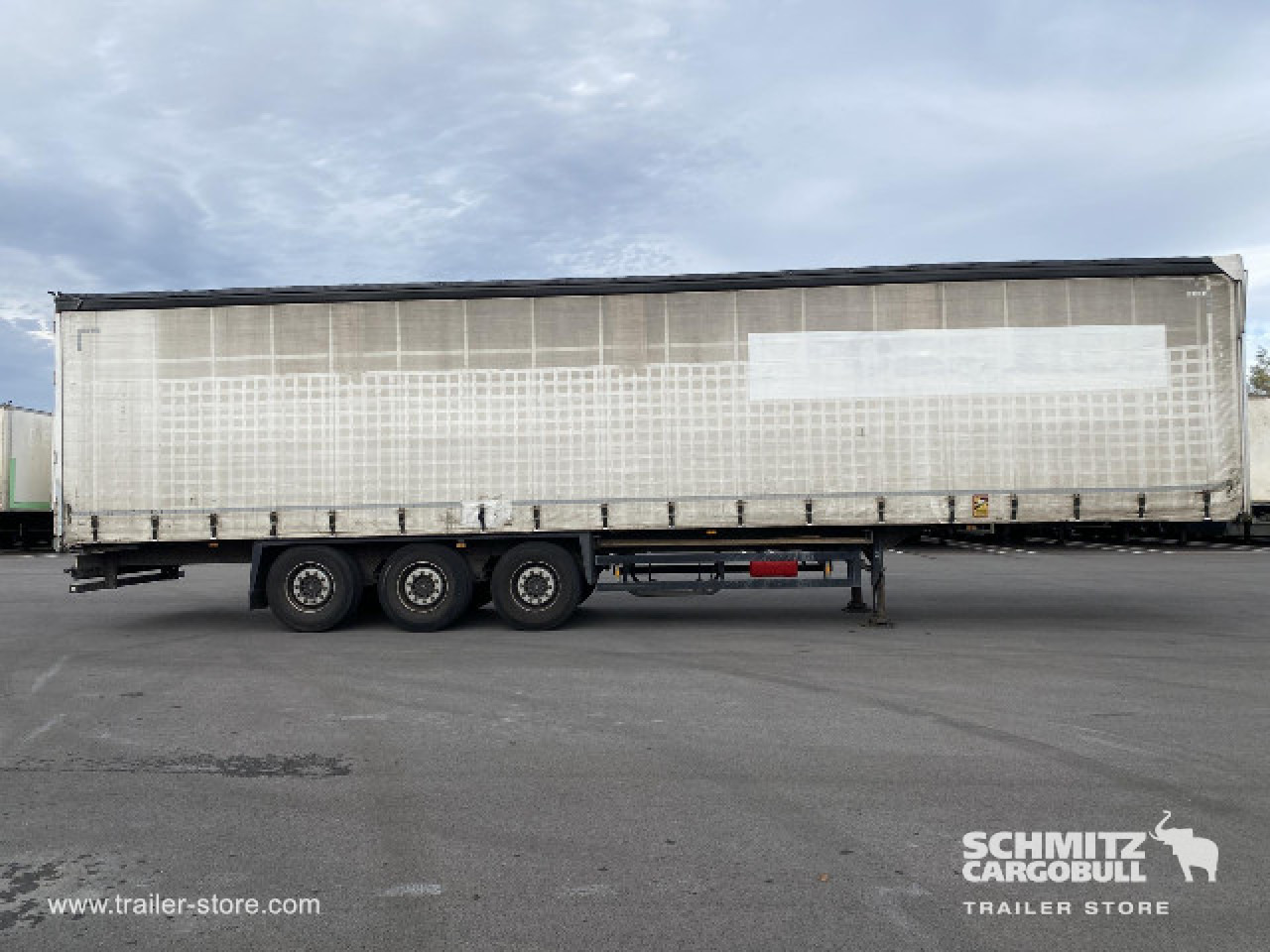 SCHMITZ Curtainsider Standard - Tentinė puspriekabė: foto 5 SCHMITZ Curtainsider Standard - Tentinė puspriekabė: foto 5