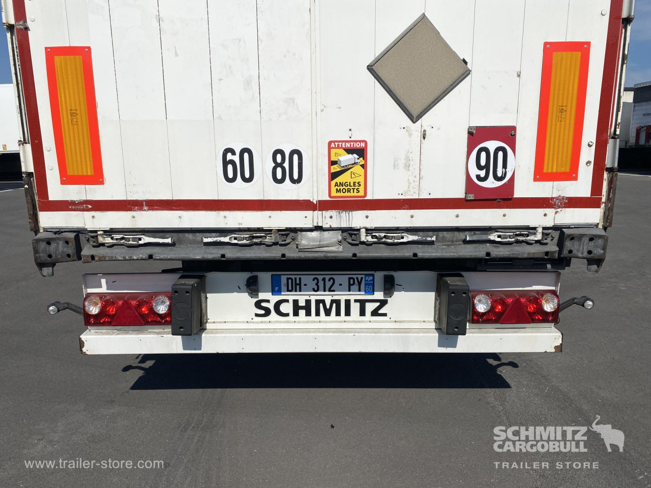 SCHMITZ Curtainsider Standard - Tentinė puspriekabė: foto 2 SCHMITZ Curtainsider Standard - Tentinė puspriekabė: foto 2