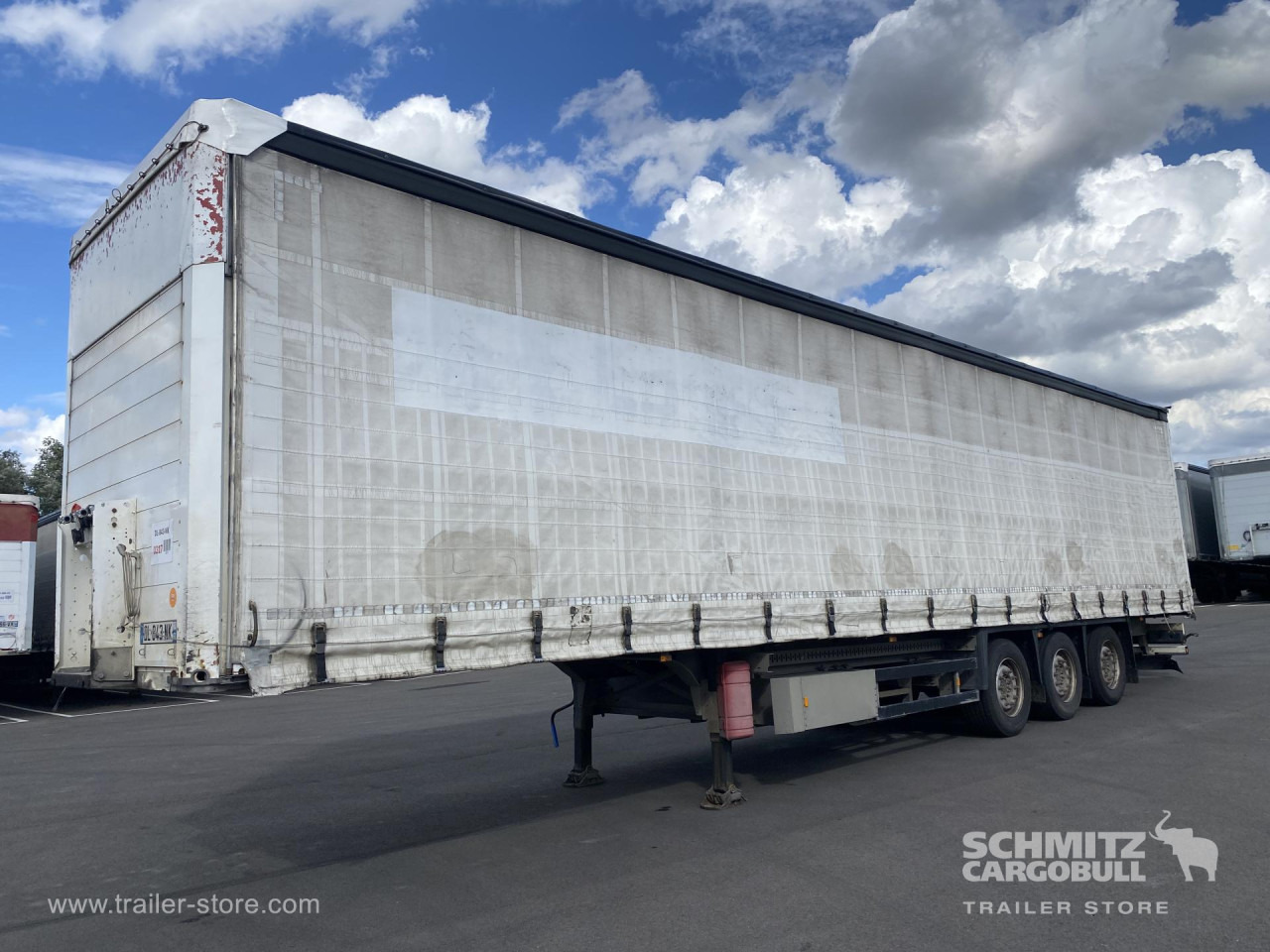 SCHMITZ Curtainsider Standard - Tentinė puspriekabė: foto 1 SCHMITZ Curtainsider Standard - Tentinė puspriekabė: foto 1
