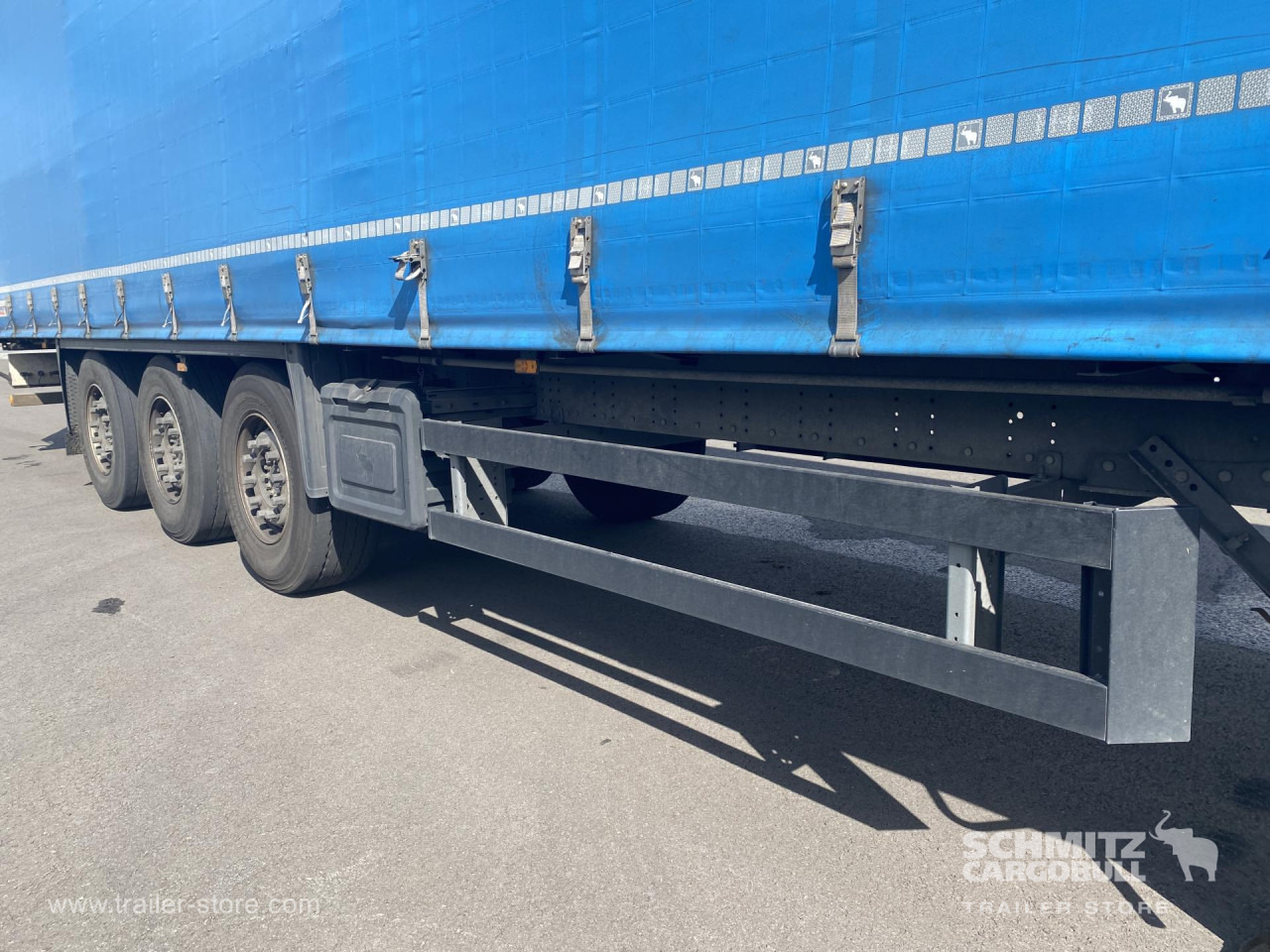 SCHMITZ Curtainsider Standard - Tentinė puspriekabė: foto 2 SCHMITZ Curtainsider Standard - Tentinė puspriekabė: foto 2