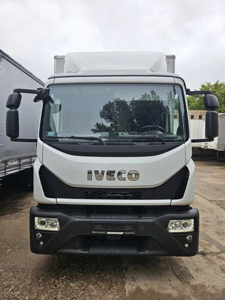 Iveco EuroCargo 120 - 210 BOX 12t Only 7554 km - Furgonas sunkvežimis: foto 2 Iveco EuroCargo 120 - 210 BOX 12t Only 7554 km - Furgonas sunkvežimis: foto 2