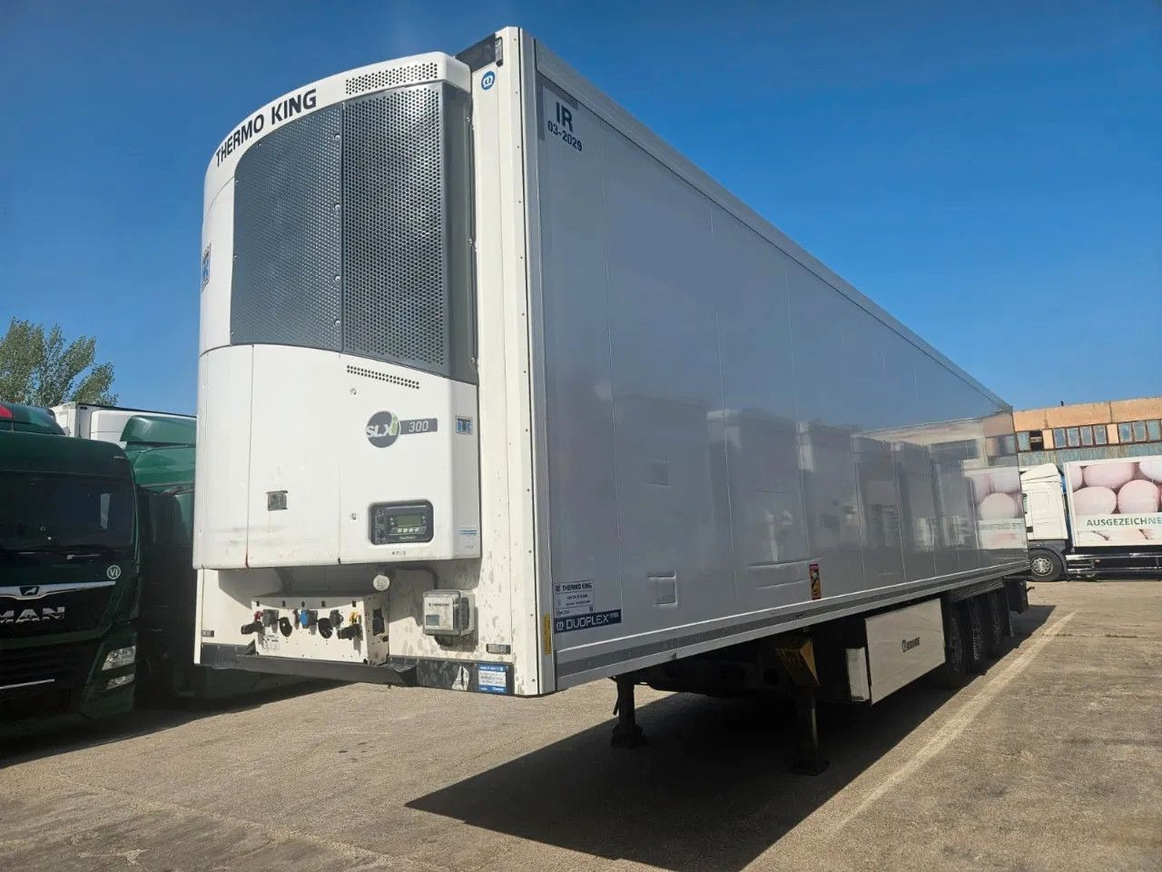 Krone SDR 27eL4-S - Frigo ThermoKing SLX300 - Lifting - Refrižeratorius puspriekabė: foto 1 Krone SDR 27eL4-S - Frigo ThermoKing SLX300 - Lifting - Refrižeratorius puspriekabė: foto 1