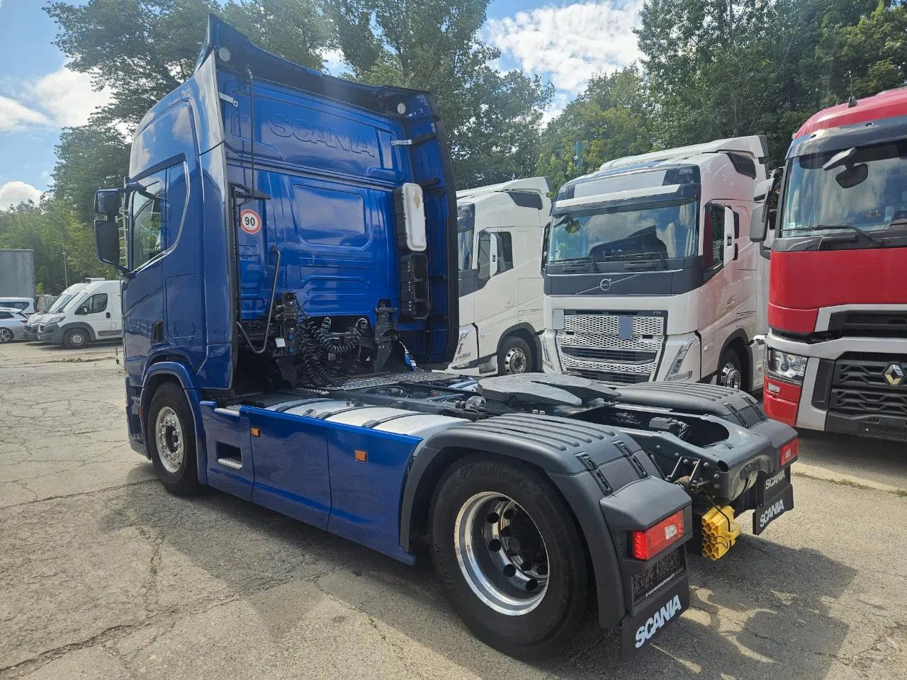 Scania R410 Standard - Full Spoiler - Retarder - Alloy - Vilkikas: foto 4 Scania R410 Standard - Full Spoiler - Retarder - Alloy - Vilkikas: foto 4