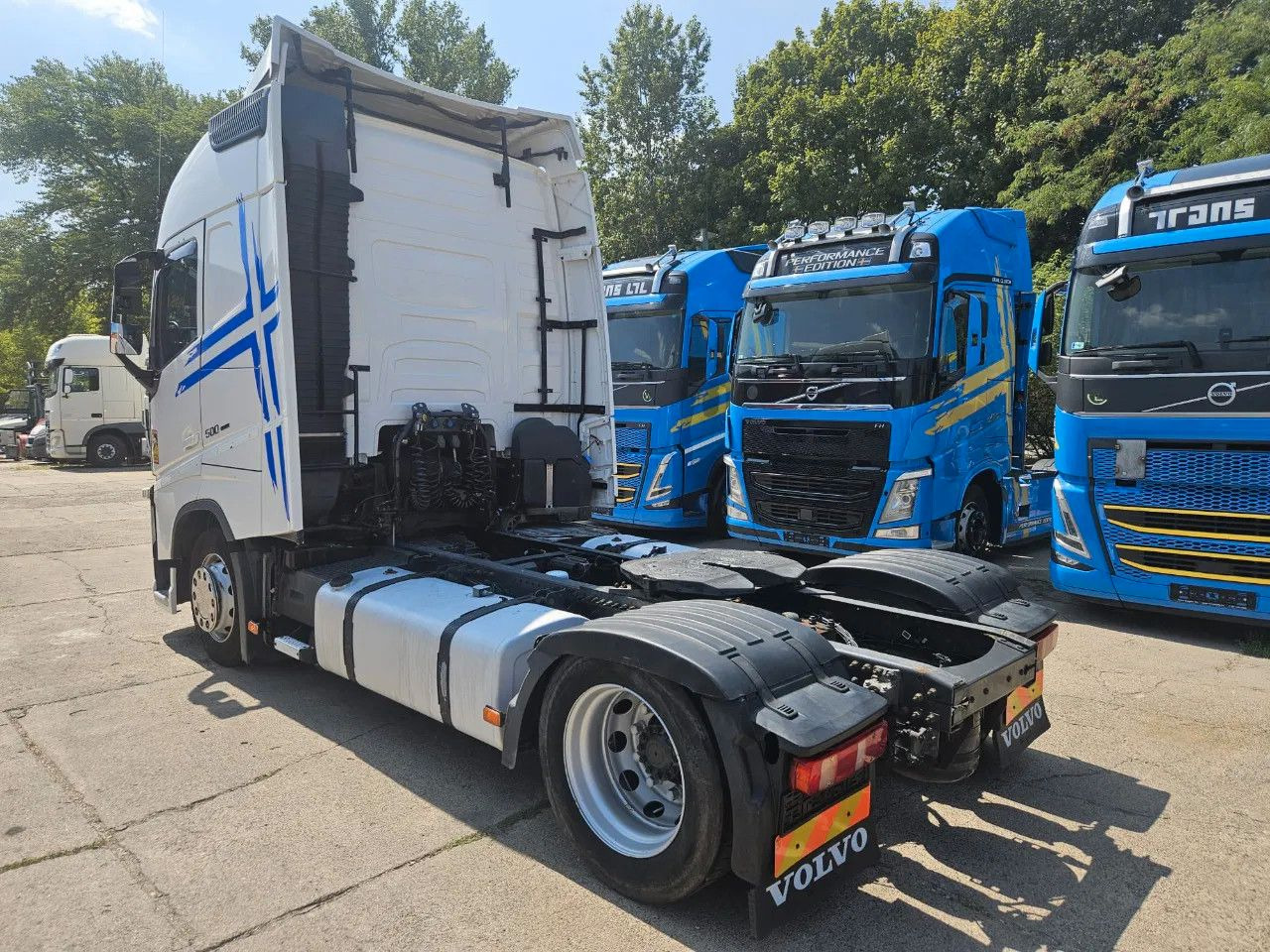 Volvo FH 500 Globe-Mega-I Park - Vilkikas: foto 4 Volvo FH 500 Globe-Mega-I Park - Vilkikas: foto 4