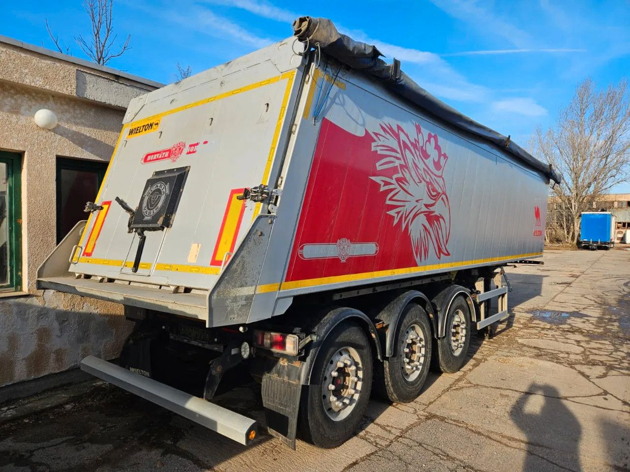 Wielton NW-3 38m3 Lifting Axle, Alloy w. - Savivartis puspriekabė: foto 4 Wielton NW-3 38m3 Lifting Axle, Alloy w. - Savivartis puspriekabė: foto 4