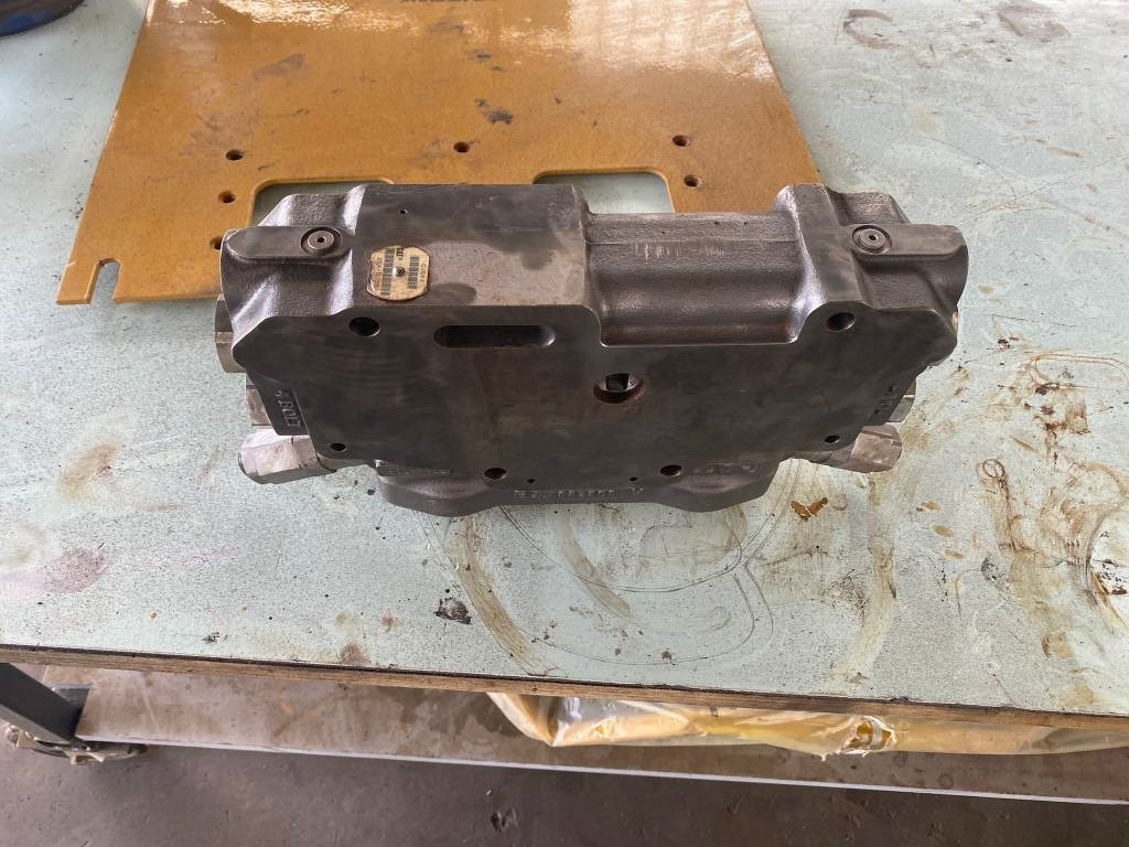 CAT 938 H - Ratinis krautuvas: foto 2 CAT 938 H - Ratinis krautuvas: foto 2