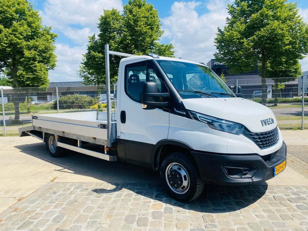 Iveco Daily 35 C18 - Furgonas su krovinių dėže: foto 1 Iveco Daily 35 C18 - Furgonas su krovinių dėže: foto 1