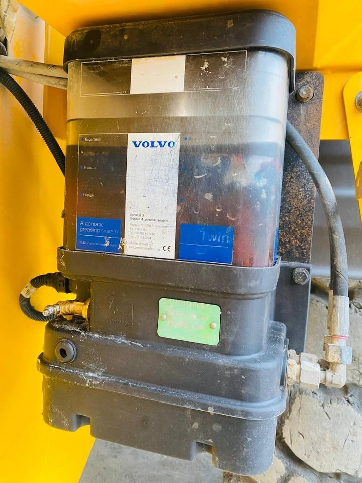 Ratinis krautuvas Volvo L 110 H: foto 13