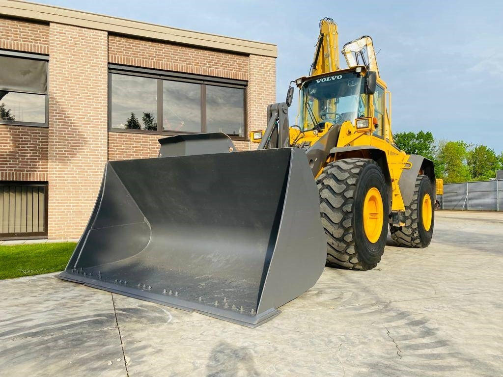 Volvo L 120e cdc steering - Ratinis krautuvas: foto 1 Volvo L 120e cdc steering - Ratinis krautuvas: foto 1