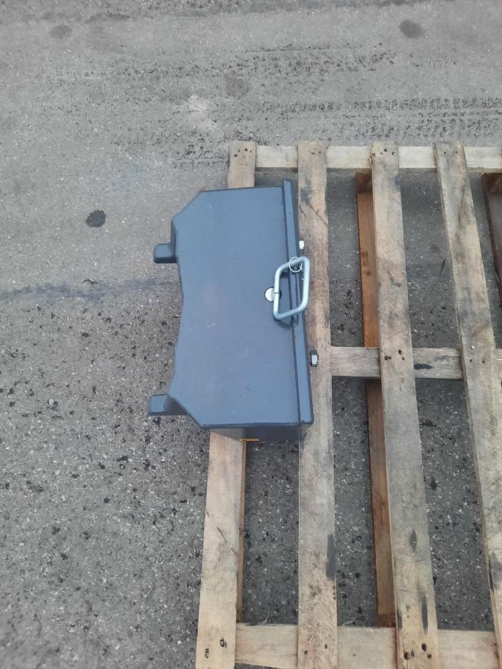 Front Gewicht Claas Schlepper Schleppergewicht Fendt - Atsvara: foto 3 Front Gewicht Claas Schlepper Schleppergewicht Fendt - Atsvara: foto 3