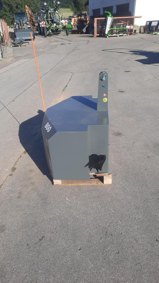 Frontgewicht Ballast Heckgewicht 800kg Traktor Gewicht Fendt - Atsvara: foto 4 Frontgewicht Ballast Heckgewicht 800kg Traktor Gewicht Fendt - Atsvara: foto 4