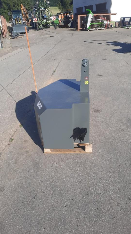 Frontgewicht Heckgewicht 300 - 1200kg Traktor Gewicht Schlepper - Atsvara: foto 2 Frontgewicht Heckgewicht 300 - 1200kg Traktor Gewicht Schlepper - Atsvara: foto 2