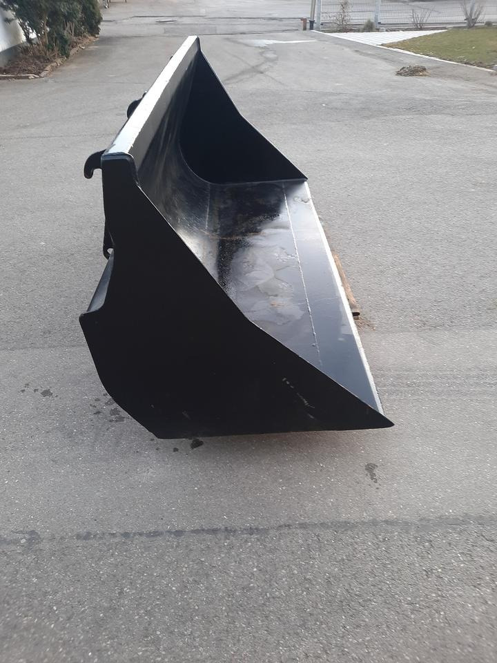 Schaufel 2,4m Teleskoplader Radlader Universalschaufel Genie - Kita technika: foto 2 Schaufel 2,4m Teleskoplader Radlader Universalschaufel Genie - Kita technika: foto 2
