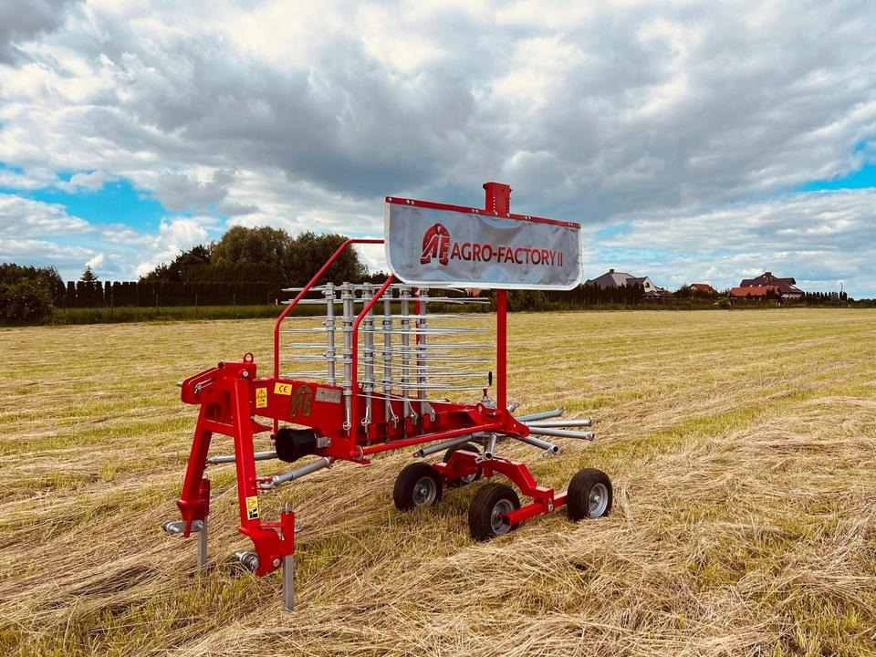 Kreiselschwader Schwader Agro Factory 4,2m KN-420 neu Krone - Šieno grėblys/ Vartytuvas: foto 3 Kreiselschwader Schwader Agro Factory 4,2m KN-420 neu Krone - Šieno grėblys/ Vartytuvas: foto 3