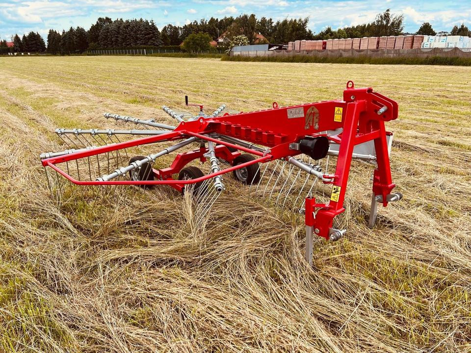 Kreiselschwader Schwader Agro Factory 4,2m KN-420 neu Krone - Šieno grėblys/ Vartytuvas: foto 5 Kreiselschwader Schwader Agro Factory 4,2m KN-420 neu Krone - Šieno grėblys/ Vartytuvas: foto 5