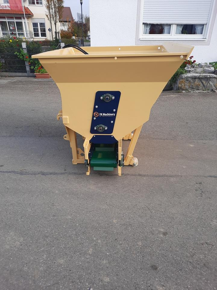 Liegeboxen Einstreugerät Futterverteilgerät Hoflader Radlader Cat - Gyvulininkystės įranga: foto 3 Liegeboxen Einstreugerät Futterverteilgerät Hoflader Radlader Cat - Gyvulininkystės įranga: foto 3