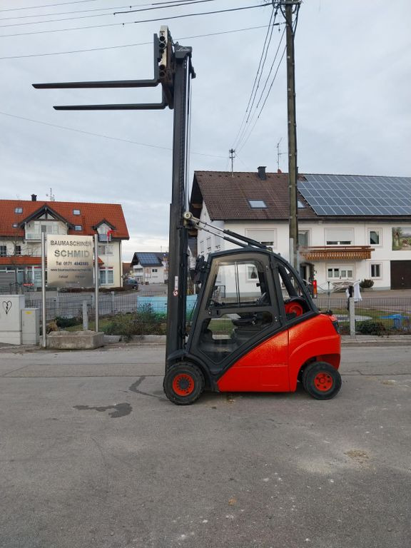 Linde H 25 T - Dyzelinis krautuvas: foto 1 Linde H 25 T - Dyzelinis krautuvas: foto 1