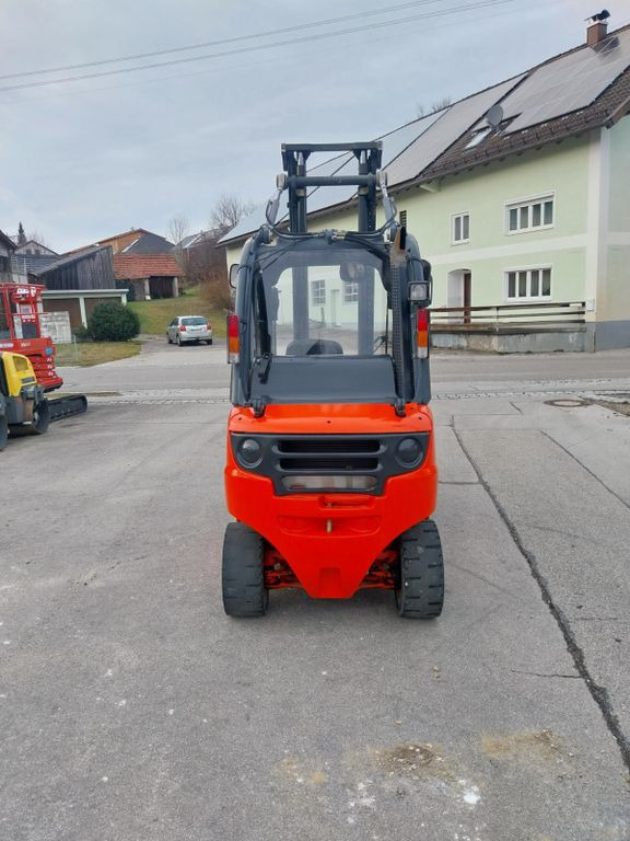 Linde H 25 T - Dyzelinis krautuvas: foto 5 Linde H 25 T - Dyzelinis krautuvas: foto 5