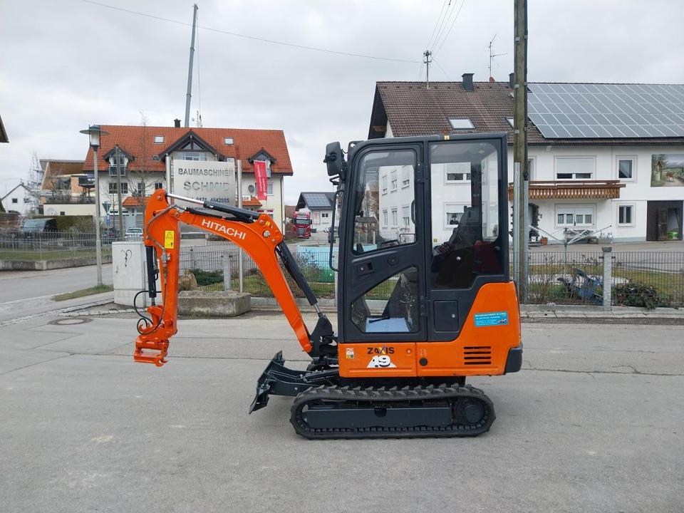 Minibagger Hitachi ZX 19 Powertilt Bagger Kettenbagger - Mini ekskavatorius: foto 1 Minibagger Hitachi ZX 19 Powertilt Bagger Kettenbagger - Mini ekskavatorius: foto 1