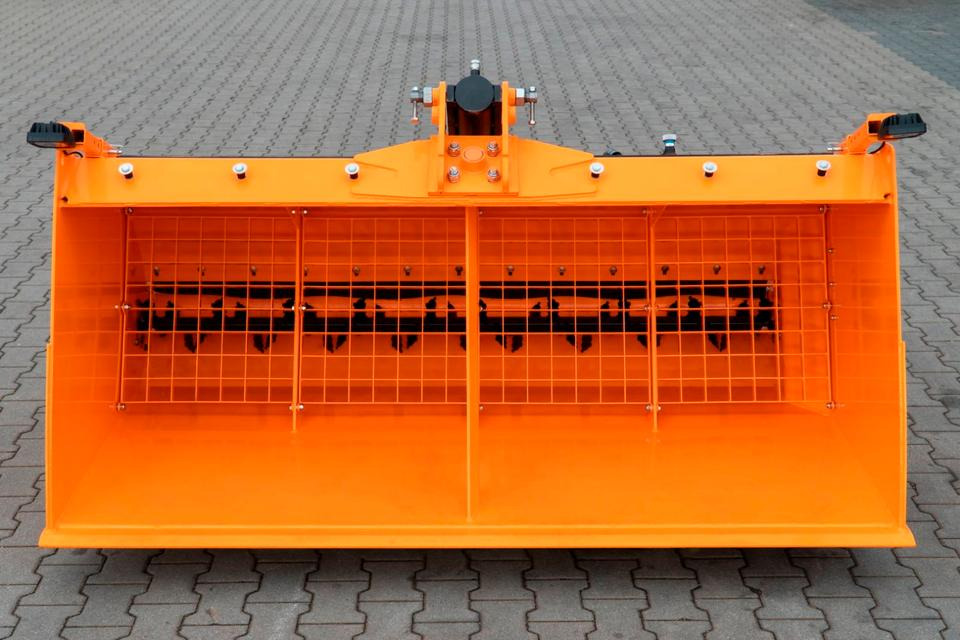 Salzstreuer Sandstreuer Splittstreuer Schlepper Traktor Fendt - Smėlio/ Druskos barstytuvas: foto 1 Salzstreuer Sandstreuer Splittstreuer Schlepper Traktor Fendt - Smėlio/ Druskos barstytuvas: foto 1