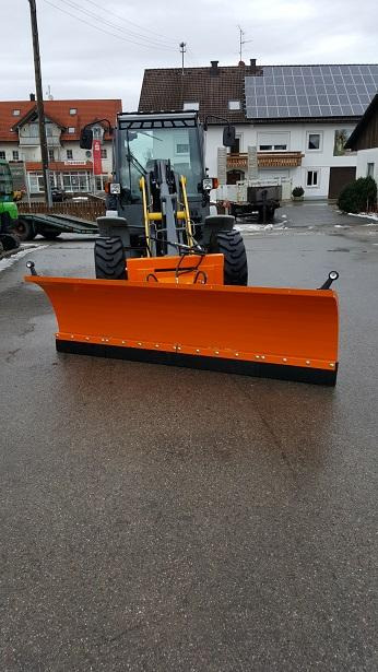 Schneeschild 2,6m Kramer Schlepper Radlader Hoflader Frontlader - Sniego peilis: foto 1 Schneeschild 2,6m Kramer Schlepper Radlader Hoflader Frontlader - Sniego peilis: foto 1