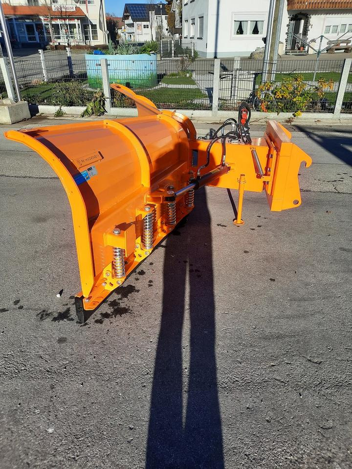 Schneeschild Vario 3,3m schwer Liebherr Kramer Schlepper Radlader - Sniego peilis: foto 5 Schneeschild Vario 3,3m schwer Liebherr Kramer Schlepper Radlader - Sniego peilis: foto 5