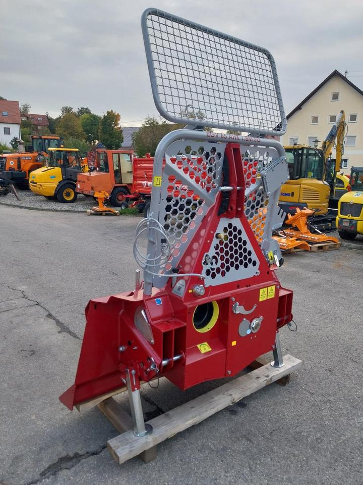 Neue Forstseilwinde Seilwinde Tajfun EGV 65 AHK SG Funk 35 45 55 - Auto gervė - Miško technika: foto 3 Neue Forstseilwinde Seilwinde Tajfun EGV 65 AHK SG Funk 35 45 55 - Auto gervė - Miško technika: foto 3