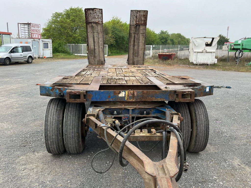 GOLDHOFER Tieflader TU 3-24 80 Tiefladeranhänger Rampen - Žemo profilio platforma priekaba: foto 3 GOLDHOFER Tieflader TU 3-24 80 Tiefladeranhänger Rampen - Žemo profilio platforma priekaba: foto 3