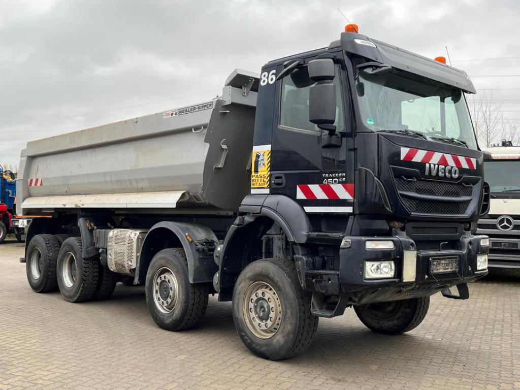 IVECO-MAGIRUS TRACKER AD450TW 4 Achs Muldenkipper Meiller - Savivartis: foto 5 IVECO-MAGIRUS TRACKER AD450TW 4 Achs Muldenkipper Meiller - Savivartis: foto 5