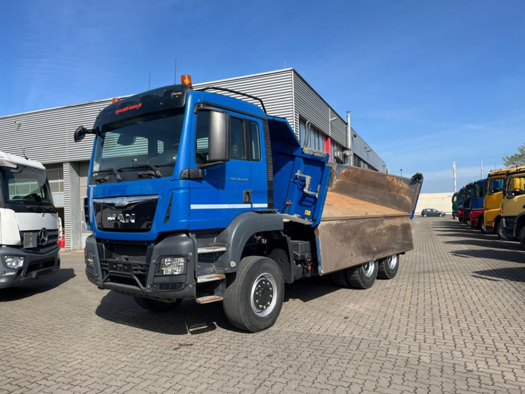 MAN TG-S 26.440 6x6 3-Achs Allradkipper Bordmatik Schalter - Savivartis sunkvežimis: foto 1 MAN TG-S 26.440 6x6 3-Achs Allradkipper Bordmatik Schalter - Savivartis sunkvežimis: foto 1