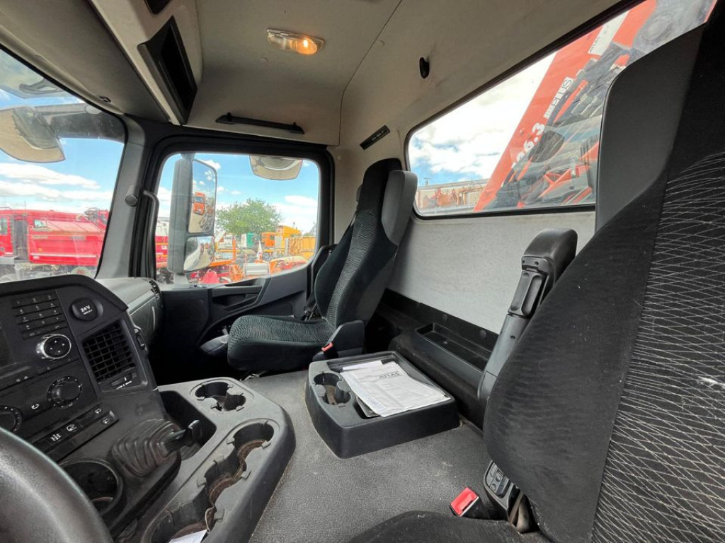 MERCEDES-BENZ Arocs 1835 K 2-Achs Kipper Kran Atlas 126.3 - Savivartis sunkvežimis, Sunkvežimis su kranu: foto 4 MERCEDES-BENZ Arocs 1835 K 2-Achs Kipper Kran Atlas 126.3 - Savivartis sunkvežimis, Sunkvežimis su kranu: foto 4