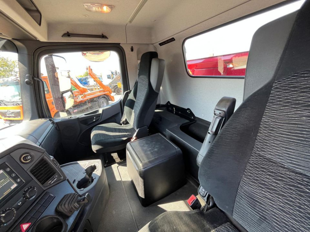 MERCEDES-BENZ Arocs 2648 6x4 3-Achs Kipper Bordmatik - Savivartis sunkvežimis: foto 3 MERCEDES-BENZ Arocs 2648 6x4 3-Achs Kipper Bordmatik - Savivartis sunkvežimis: foto 3