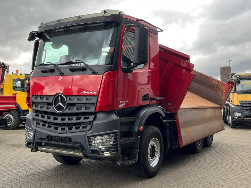 MERCEDES-BENZ Arocs 2648 6x4 3-Achs Kipper Bordmatik - Savivartis sunkvežimis: foto 1 MERCEDES-BENZ Arocs 2648 6x4 3-Achs Kipper Bordmatik - Savivartis sunkvežimis: foto 1