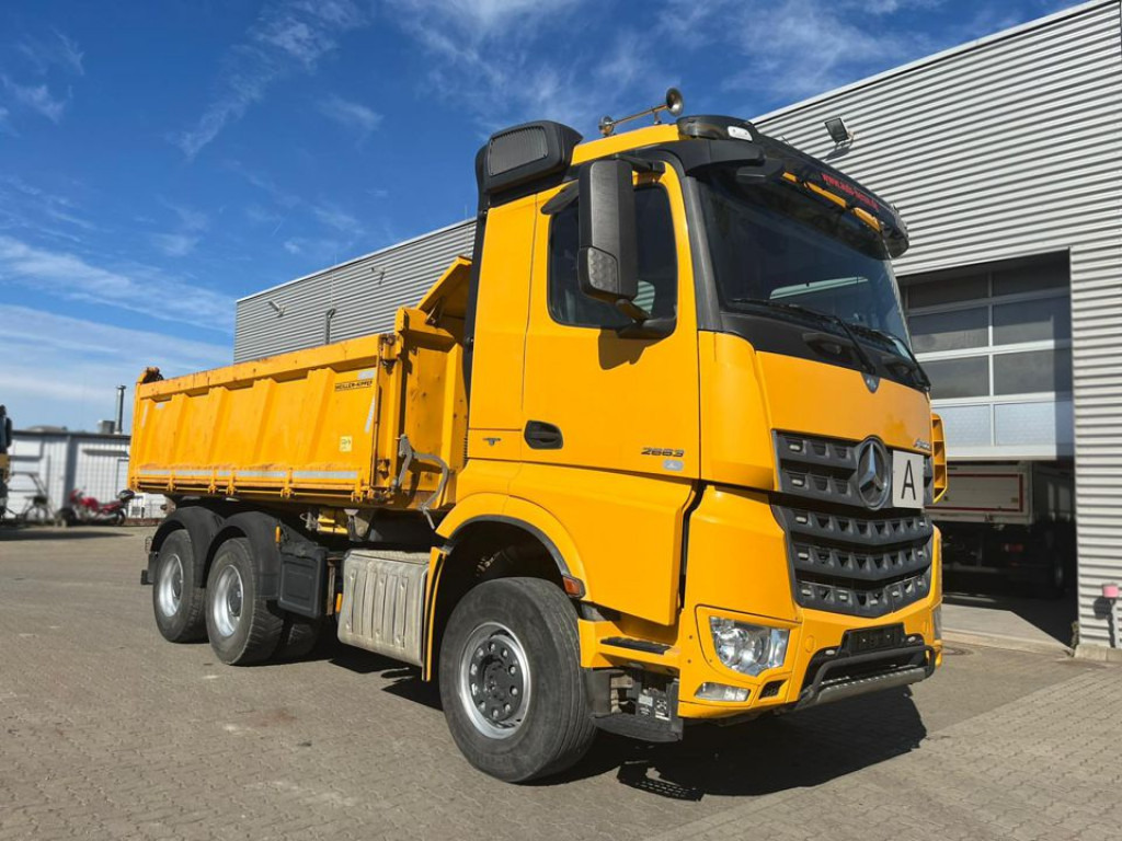 MERCEDES-BENZ Arocs 2663 6x4 3-Achs Kipper Meiller Bordmatik - Savivartis sunkvežimis: foto 2 MERCEDES-BENZ Arocs 2663 6x4 3-Achs Kipper Meiller Bordmatik - Savivartis sunkvežimis: foto 2