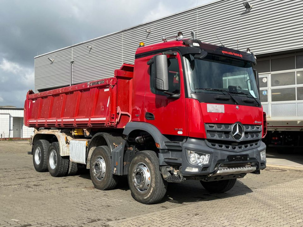 MERCEDES-BENZ Arocs 4143 8x4 4-Achs Kipper Meiller Bordmatik - Savivartis sunkvežimis: foto 4 MERCEDES-BENZ Arocs 4143 8x4 4-Achs Kipper Meiller Bordmatik - Savivartis sunkvežimis: foto 4