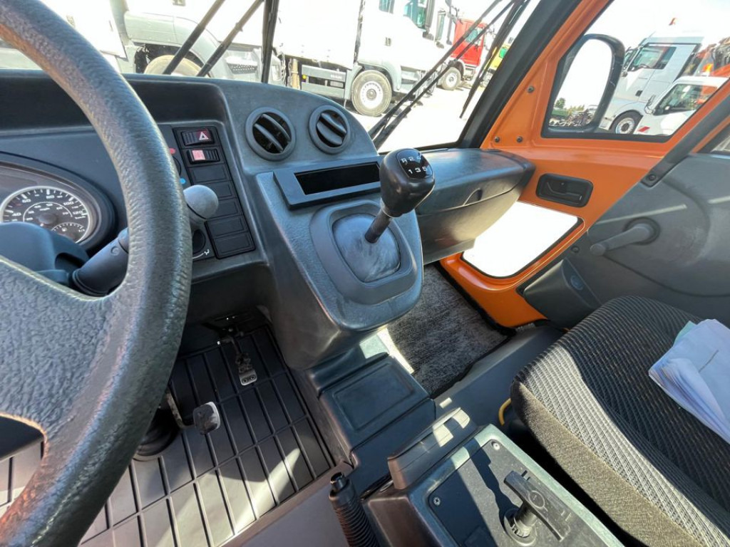 MULTICAR FUMO M30 Saug + Spülwagen - Asenizatorius: foto 4 MULTICAR FUMO M30 Saug + Spülwagen - Asenizatorius: foto 4