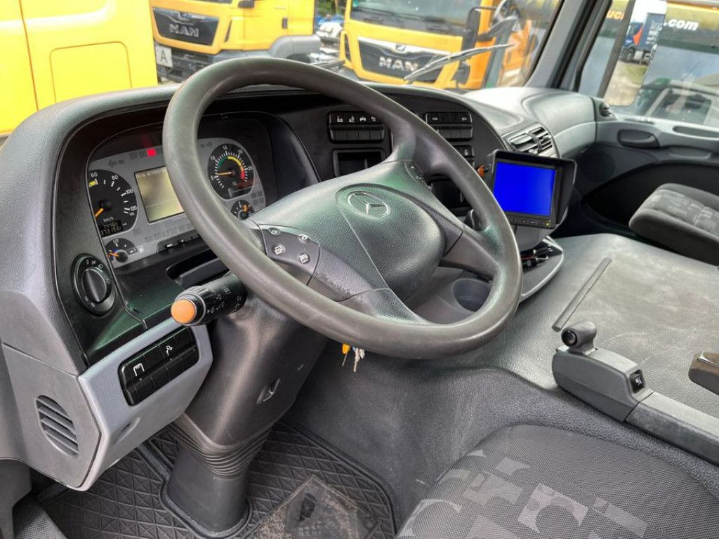 Mercedes-Benz Actros 2541 L6x2 Abrollkipper mit Kran Funk+Grei - Hook-lift sunkvežimis, Sunkvežimis su kranu: foto 5 Mercedes-Benz Actros 2541 L6x2 Abrollkipper mit Kran Funk+Grei - Hook-lift sunkvežimis, Sunkvežimis su kranu: foto 5