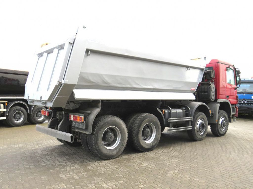 Mercedes-Benz Actros 4141 8x6 4 Achs Muldenkipper Kupplung, 1. - Savivartis sunkvežimis: foto 4 Mercedes-Benz Actros 4141 8x6 4 Achs Muldenkipper Kupplung, 1. - Savivartis sunkvežimis: foto 4