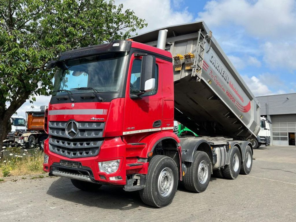 Mercedes-Benz Arocs 4145 8x4 4 Achs Muldenkipper Carnehl Halfp - Savivartis sunkvežimis: foto 1 Mercedes-Benz Arocs 4145 8x4 4 Achs Muldenkipper Carnehl Halfp - Savivartis sunkvežimis: foto 1