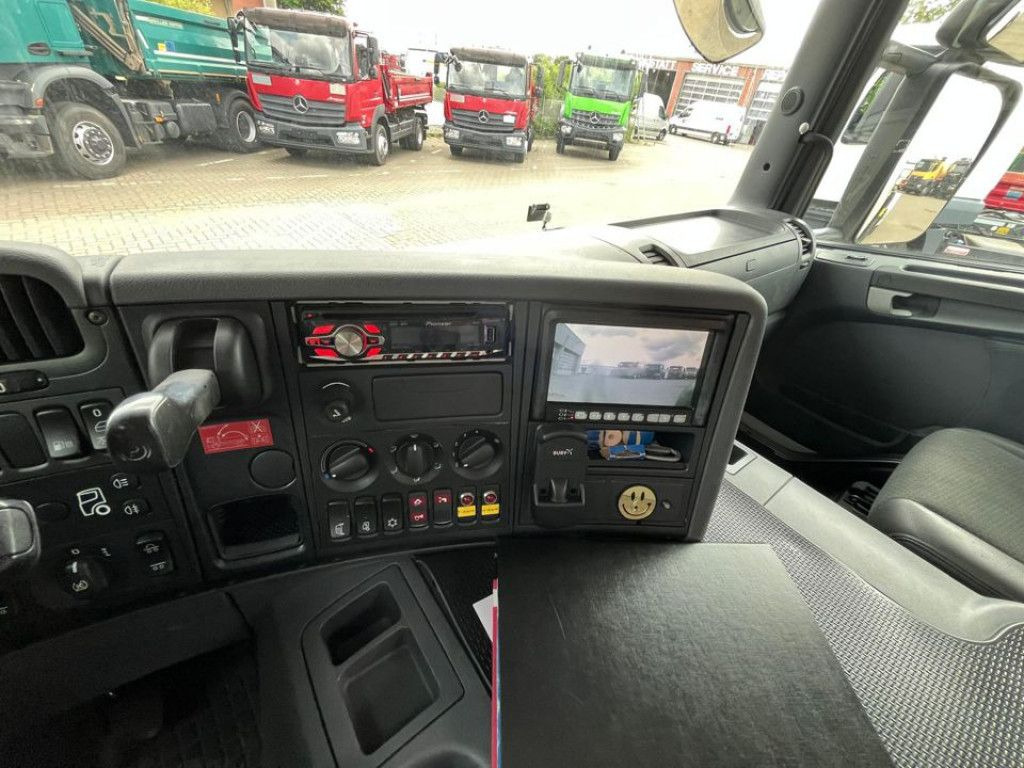 Hook-lift sunkvežimis, Sunkvežimis su kranu Scania P 360 6x2 Abrollkipper mit Kran Lift/Lenkachse Scania P 360 6x2 Abrollkipper mit Kran Lift/Lenkachse: foto 10