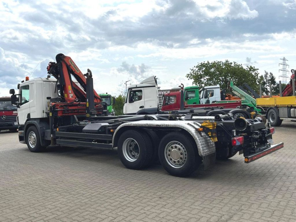 Scania P 360 6x2 Abrollkipper mit Kran Lift/Lenkachse Scania P 360 6x2 Abrollkipper mit Kran Lift/Lenkachse - Hook-lift sunkvežimis, Sunkvežimis su kranu: foto 4 Scania P 360 6x2 Abrollkipper mit Kran Lift/Lenkachse Scania P 360 6x2 Abrollkipper mit Kran Lift/Lenkachse - Hook-lift sunkvežimis, Sunkvežimis su kranu: foto 4