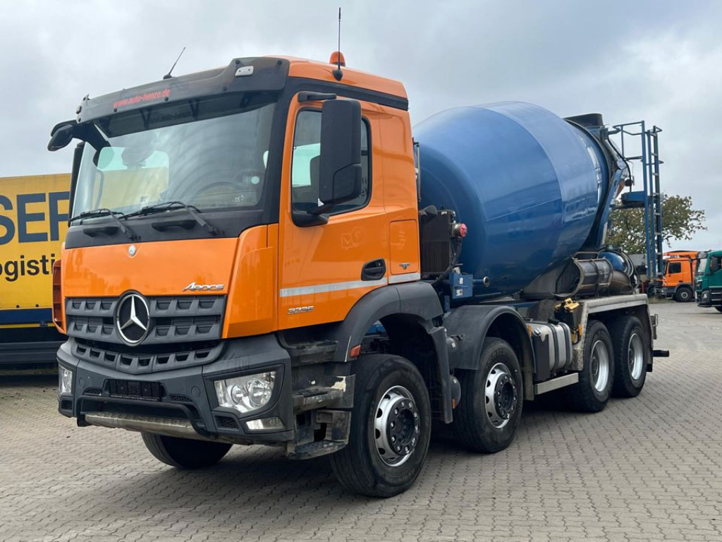 MERCEDES-BENZ Arocs 3236 8x4 Betonmischer Deutsch Top AP Achsen - Sunkvežimis: foto 1 MERCEDES-BENZ Arocs 3236 8x4 Betonmischer Deutsch Top AP Achsen - Sunkvežimis: foto 1
